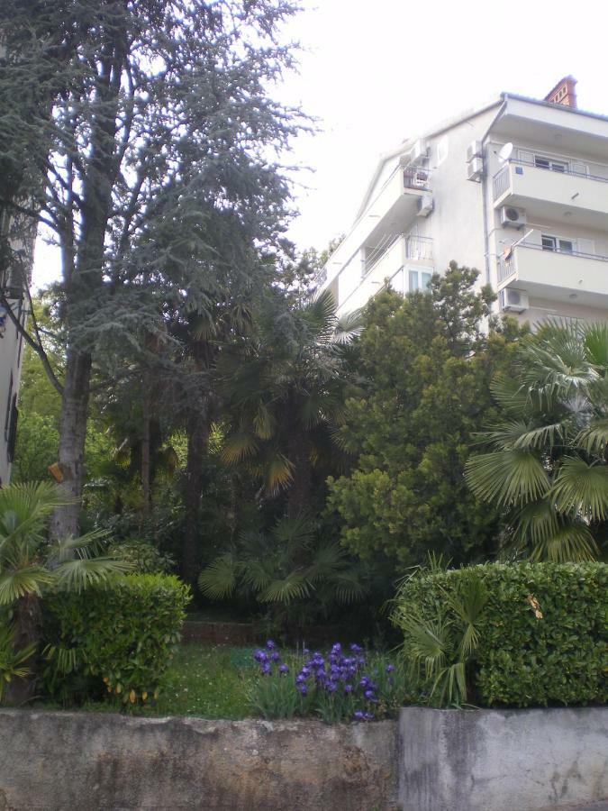 Apartment Nadia Lovran Exterior foto